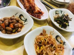 -牛信亭韩国料理·炭火烤肉(紫藤路店)