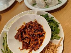 -关东小磨东北菜(上海长风大悦城店)