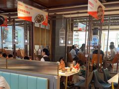 -阿瓦山寨·湘菜现炒·剁椒鱼头王(咸阳总店)