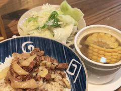 -红猪卤肉饭(大西洋美食城店)
