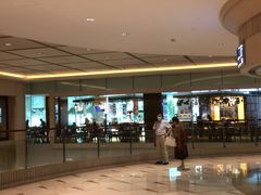 -怡咖啡海鲜自助餐厅(浦东香格里拉店)
