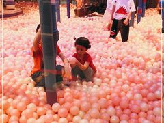 -鸿通城购物中心