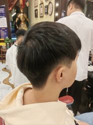 -东方先生国潮男士理发馆