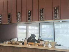 -上海虹桥中心爱琴海亚朵S酒店