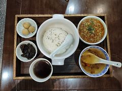 -蟹上黄·蟹黄面·江南糖水(人民广场店)