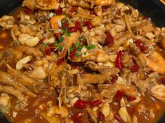 -胖哥俩肉蟹煲(长沙高铁吾悦广场店)