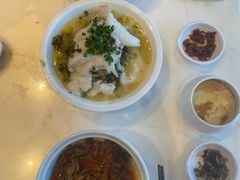 金汤酸菜鱼-谷田稻香·砂锅菜(元洪店)