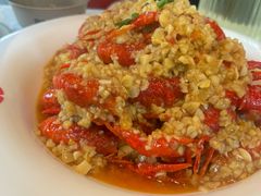 -肥肥虾庄·金牌油焖大虾(汉街SKP店)