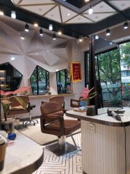 -PE SALON