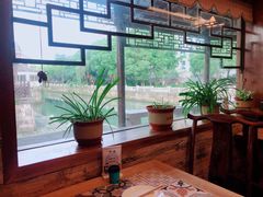 靠窗位-樟树底(胜利河美食街店)
