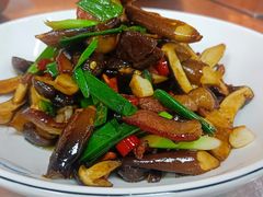 -标记美食新鲜猪杂(兴南大道店)