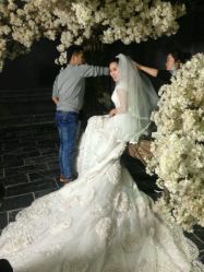 点击看大图 -完美新娘婚纱摄影