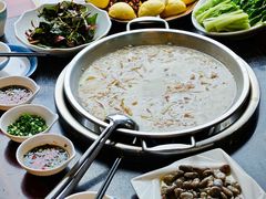 -老来福·非遗酸汤兔(凯旋路店)