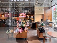 -星巴克(深圳世界金融中心店)