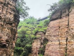 -龙潭大峡谷