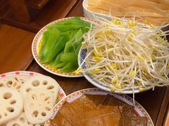 -沸炉重庆老火锅(军事博物馆店)