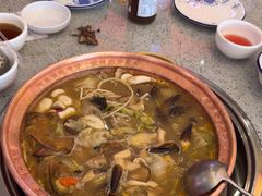 -阿婆情腊排骨火锅(金虹路店)