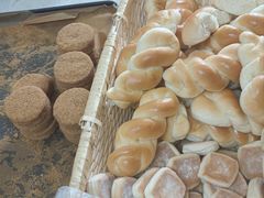 -秀云俄罗斯列巴屋(军星小区店)