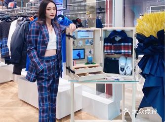 魔都探店｜Tommy Hilfiger港汇店全新开业