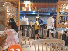 -胖子鱼粉(采霞街店)