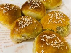 蜜汁叉烧酥-皇朝尊会(龙之梦大酒店)