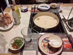 -尚尚仙·酸汤猪手·猪肚鸡火锅(华联万柳购物中心店)