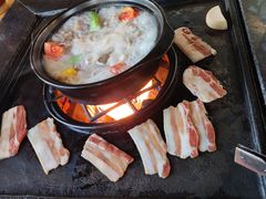 -有一锅·野生菌黑山羊腊排骨火锅(古城北门店)