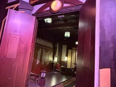 -暴风岛沉浸式体验馆(百联世纪店)