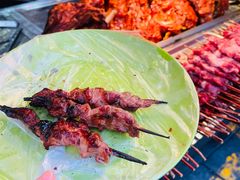 红柳烤肉-艾力江和田馕坑烤肉店