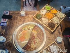 -芈重山老火锅(洪崖洞店)