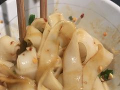 葱油拌粉-盟重烧烤(东瓜山创始店)