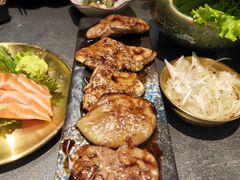 -铭牛烧肉·和牛海鲜自助(高新月牙湖店)