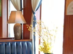 -八府香鸭·啫啫煲(华山路店)