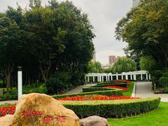 -新虹桥中心花园