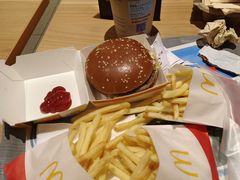 -麦当劳(湛江大厦店)