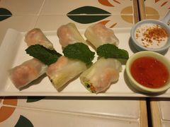 -越弥越南传统美食馆