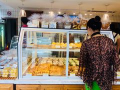 面包甜点陈列柜-老大昌(淮海中路店)