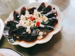 皮蛋拌豆腐-阿木怪味牛骨头
