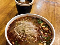 红汤肥肠粉-白家高记肥肠粉(总店)