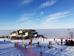 -中旅松花湖滑雪场