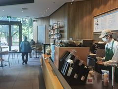 -星巴克(桂林国贸益华城店)