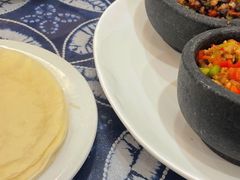 黑红三剁双拼-蝴蝶泉宾馆-中餐厅