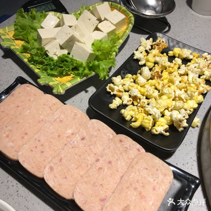 老福耶小草帽石锅鱼(万达店)午餐肉图片