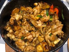 啫啫牛蛙煲-小粤楼·怀旧粤菜(万辉国际广场店)