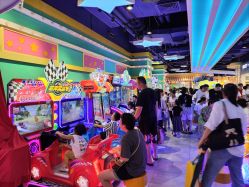-LuckyStar幸运星家庭娱乐中心(东莞国贸店)