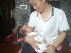 -爱贝尔高端月嫂(母婴护理)