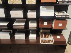 -Laderach 莱德拉(上海环贸iapm店)