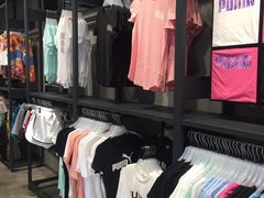 -PUMA品牌自营折扣店(天津佛罗伦萨小镇奥莱店)