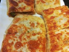 -靠山屯东北农家菜(八龙桥雅苑店)