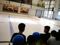 -冰纷万象滑冰场(深圳万象城店)